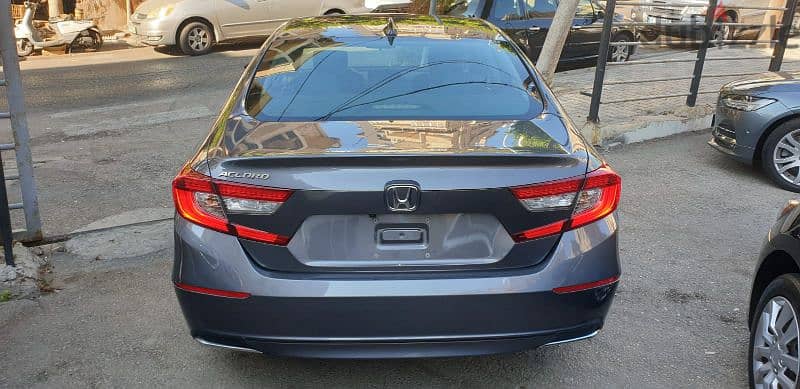 Honda Accord 2018 5