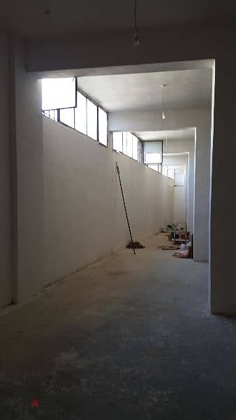 Warehouse 900m2 for rent 2