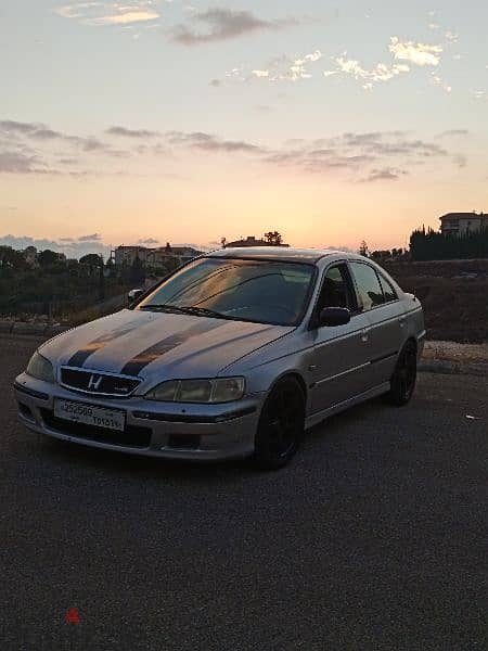 Honda Accord 2000 1