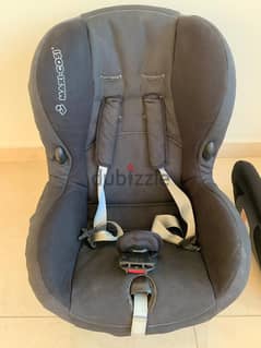 Maxi Cosi car seat and backless car seat 0