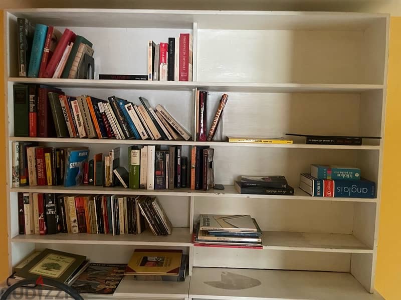 bookshelf 0