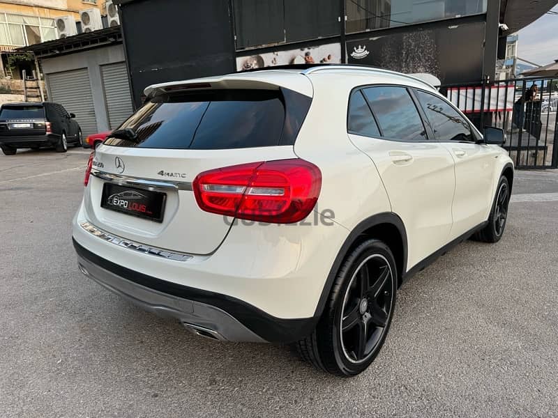 Mercedes-Benz GLA-Class 2015 4