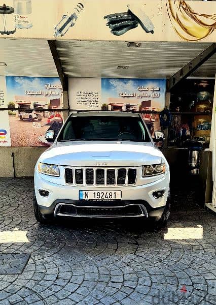 Jeep Grand Cherokee 2011 1