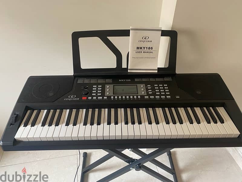 Piano electric- Conqueror MKY186 with stand and box 0