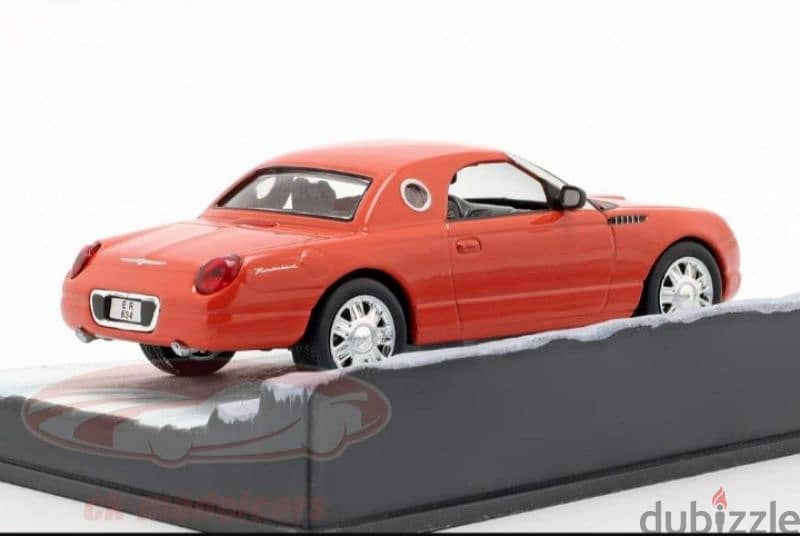 Ford Thunderbird (James Bond Movie) diecast car model 1;43. 3