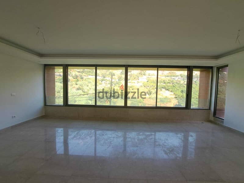 185m² Apartment with Mountain View for Sale in Hazmieh 0