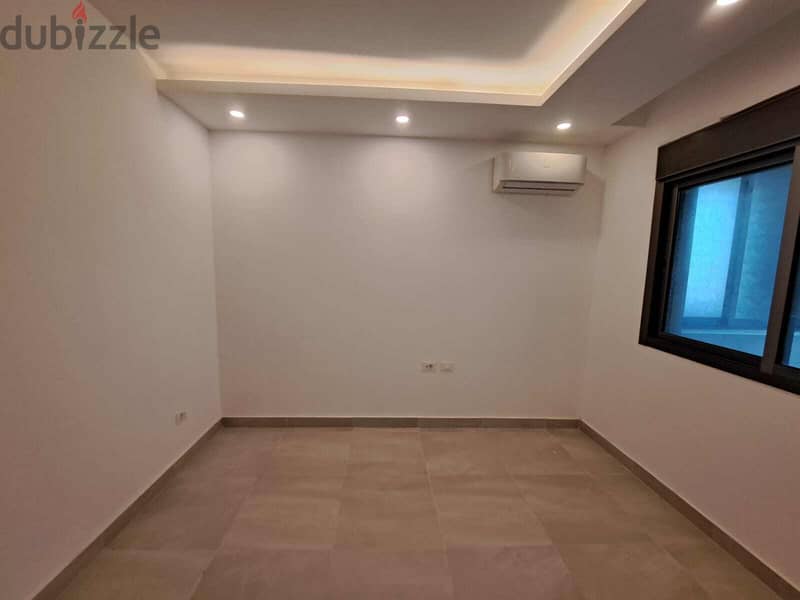 185m² Apartment with Mountain View for Sale in Hazmieh 4