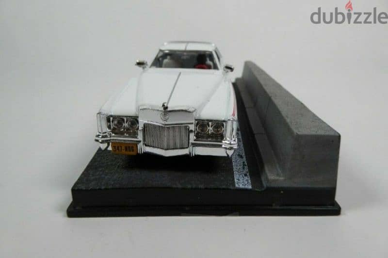 Corvorado (James Bond Movie) diecast car model 1;43. 4