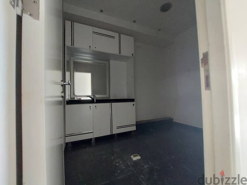 Shop for rent in Elissar محل للايجار في اليسار 4