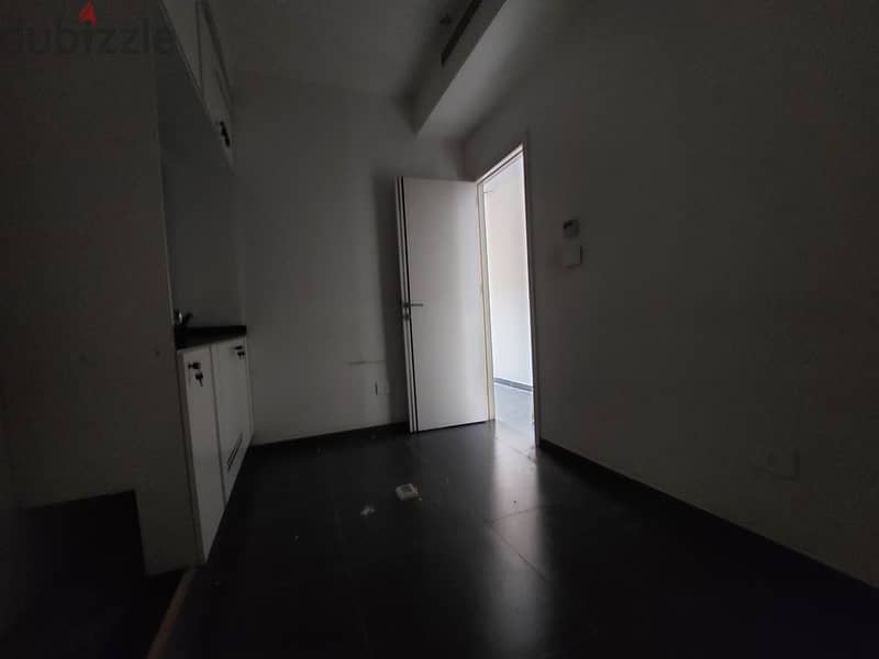 Shop for rent in Elissar محل للايجار في اليسار 8