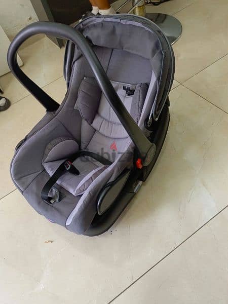 carseat verry good condition 0 to 13kg 2