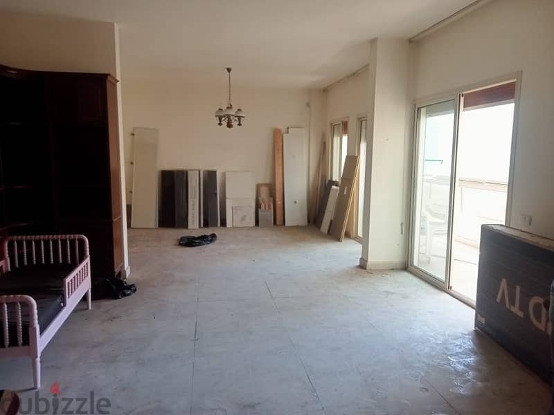 Apartment for sale in Achrafieh Abed EL Wahab need renovation 2