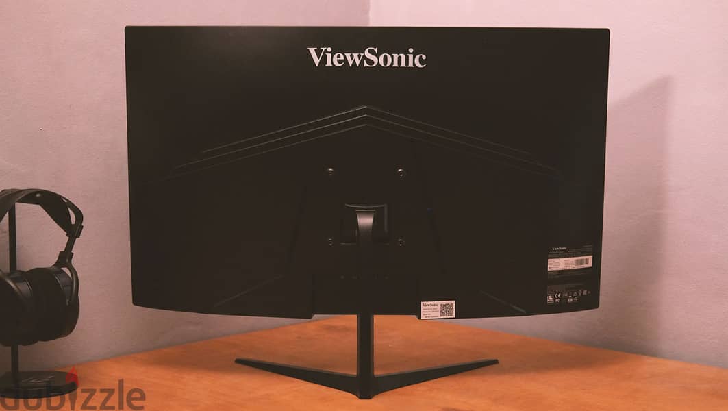 ViewSonic Gaming Ultra wide monitor 1