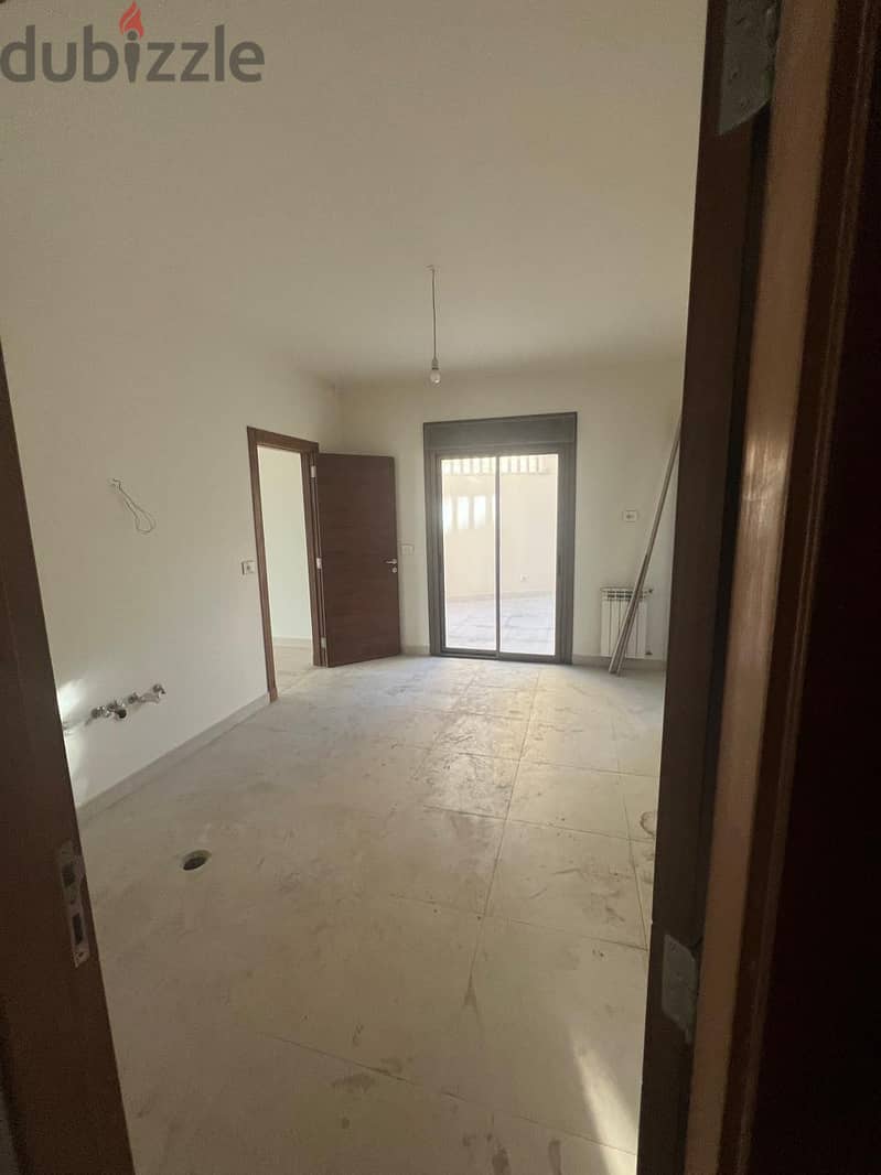 Apartment for sale in Mansourieh شقة للبيع في منصورية 1