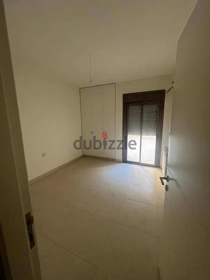 Apartment for sale in Mansourieh شقة للبيع في منصورية 2