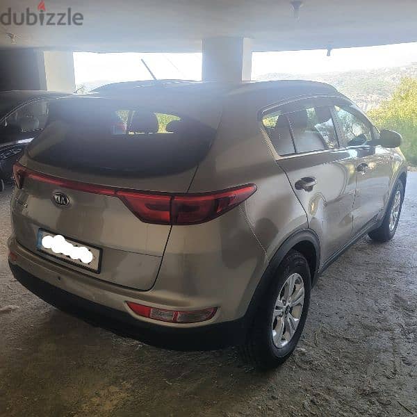 Kia Sportage 2017 4WD lebanese company source 4