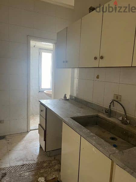 office for rent in zalka 700$/. مكتب للايجار في الزلقا ٧٠٠$/شهري 10