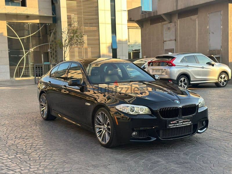 BMW 5-Series 2012 1