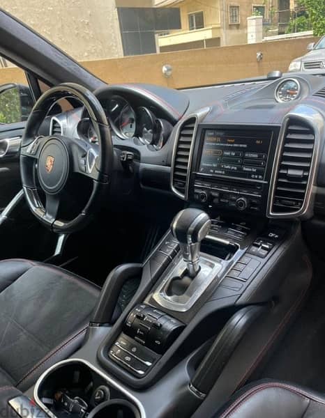 Porsche Cayenne 2014 1