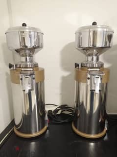 مطحنة بن coffee grinder