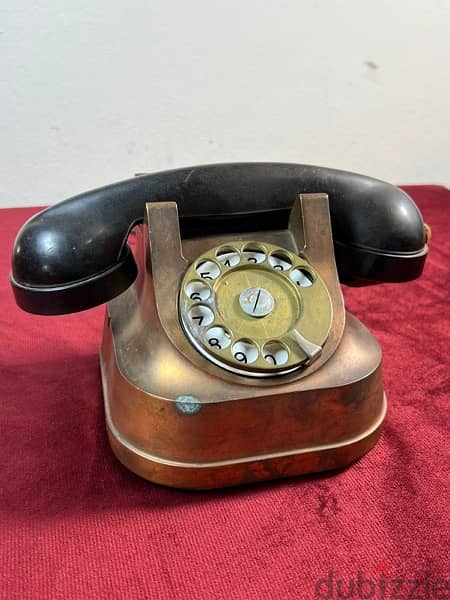 antique vintage cooper rotary telephone تلفون انتيك نحاس احمر 0