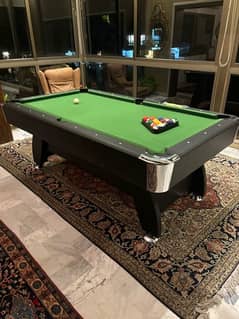 Pool table 7 feet 0