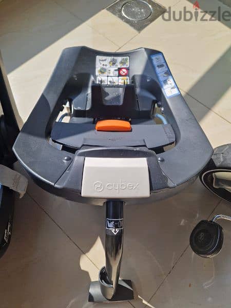 cybex 0-2 car seat and base 0