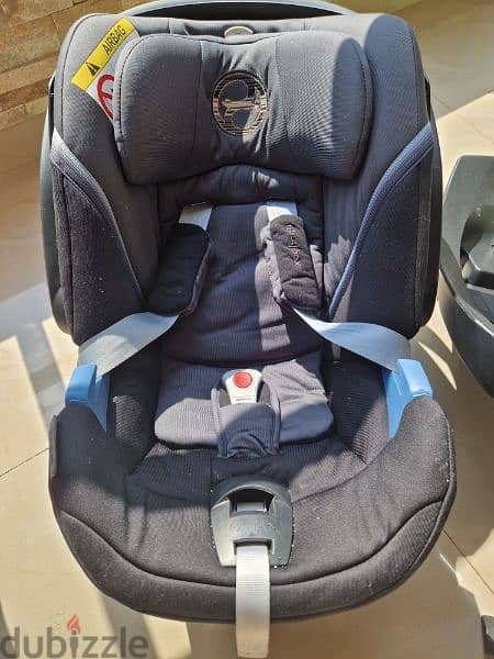 cybex 0-2 car seat and base 1