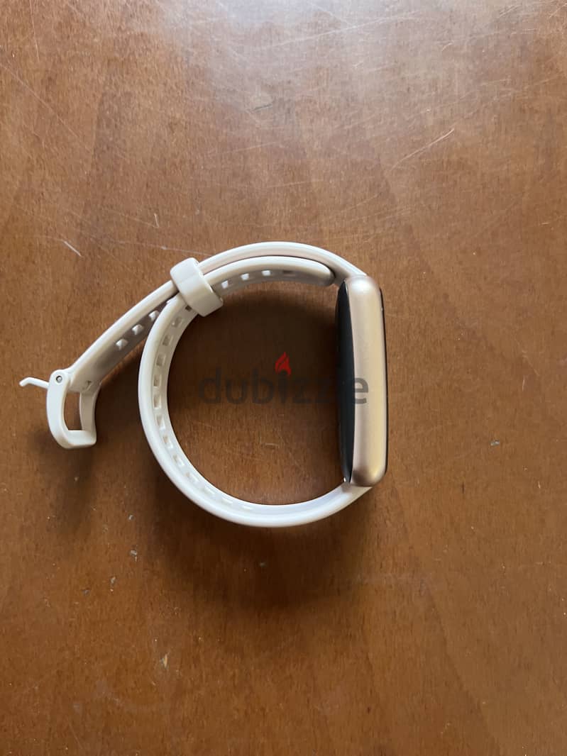 Barely Used HUAWEI Band 7, Very Good Condition 2