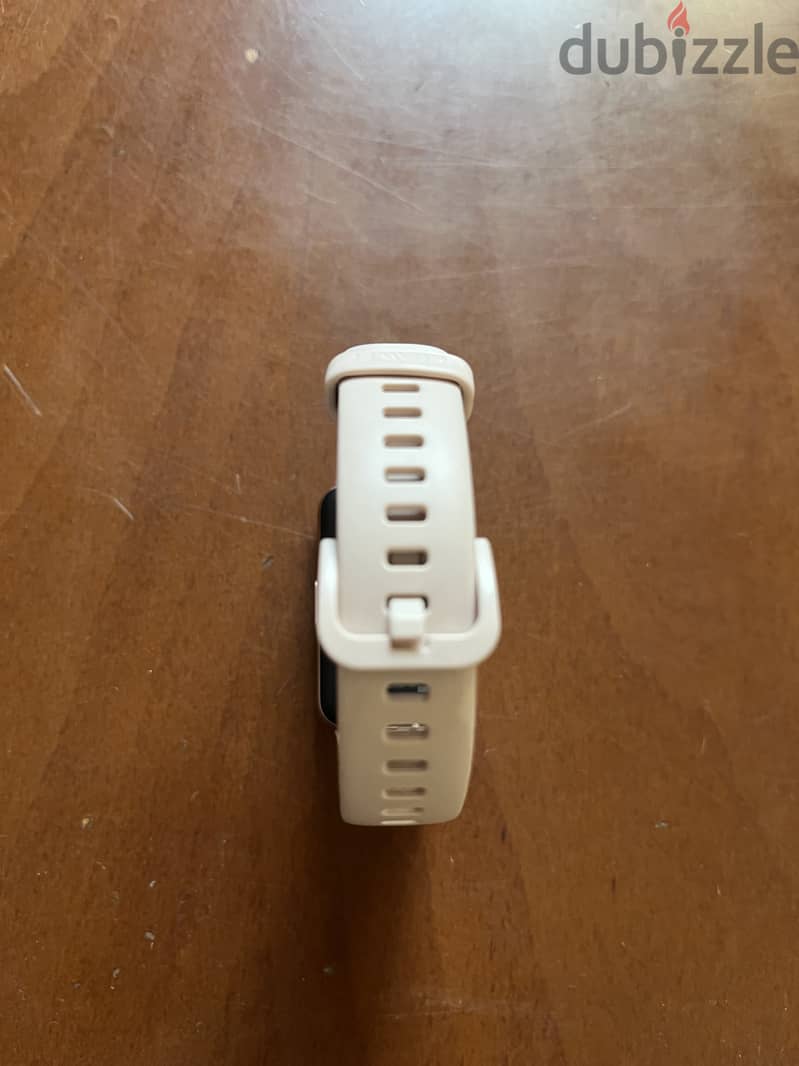 Barely Used HUAWEI Band 7, Very Good Condition 3