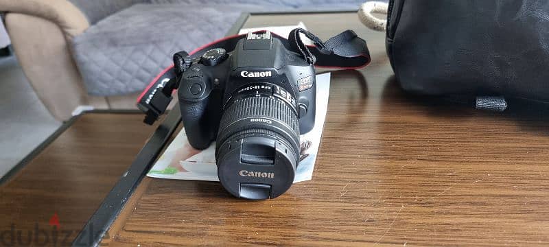 camera canon eos rebel T6 with bag 1