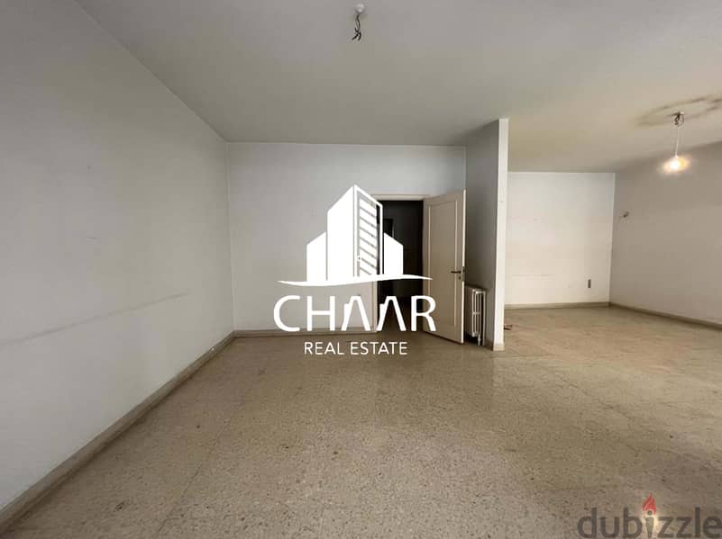 R1583 Spacious Apartment for Sale in Achrafieh 1