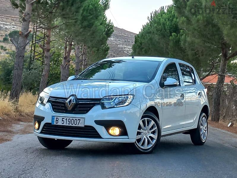 (26,000 KM ONLY) Renault Sandero 2017 0