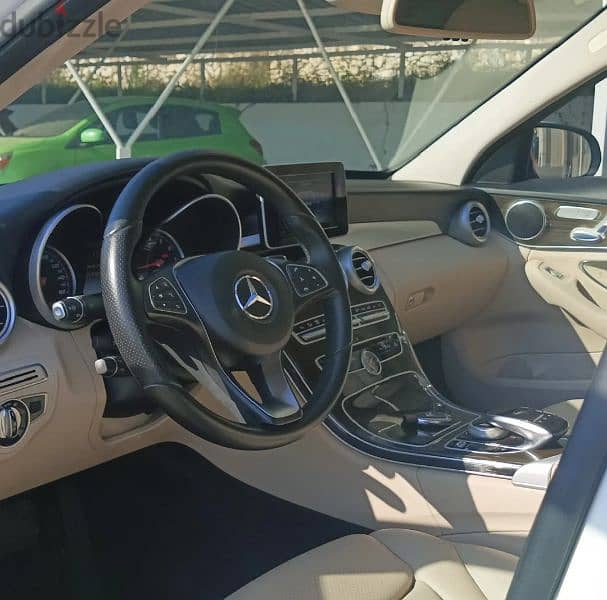 Mercedes-Benz C-Class 2016 super clean 7