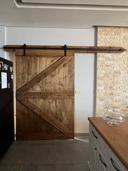 sliding farm door massive wood باب سحاب خشب طبيعي 0