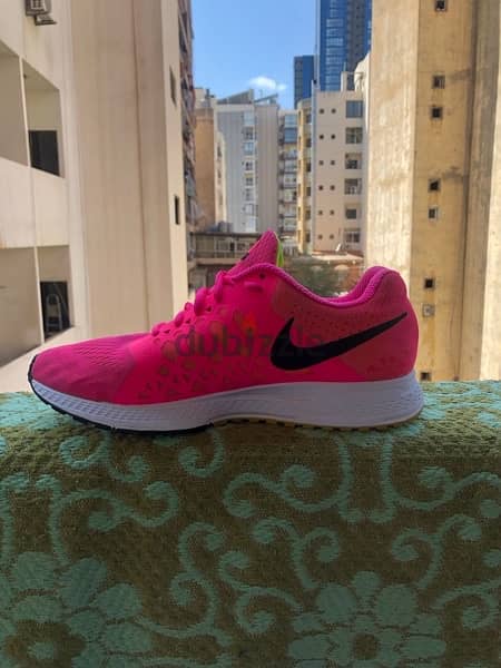 Nike Running shoes 4