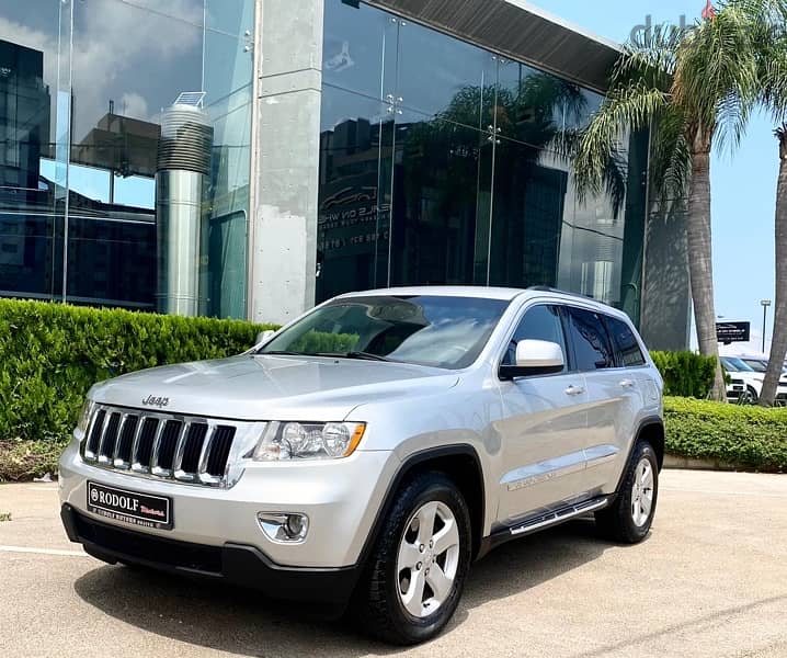 Jeep Grand Cherokee 2011 0