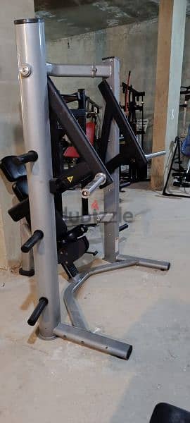 Hammer Chest press machine 03027072 GEO SPORT للمعدات الرياضية جديد 1