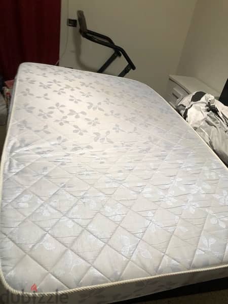 Used mattress - mefred w nos 0