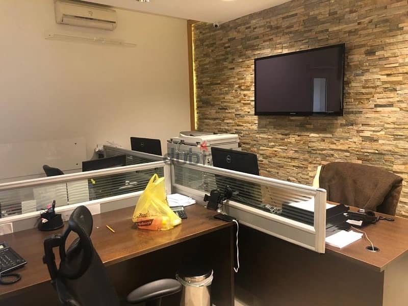 office for sale in Zalka مكتب مفروش للبيع 3