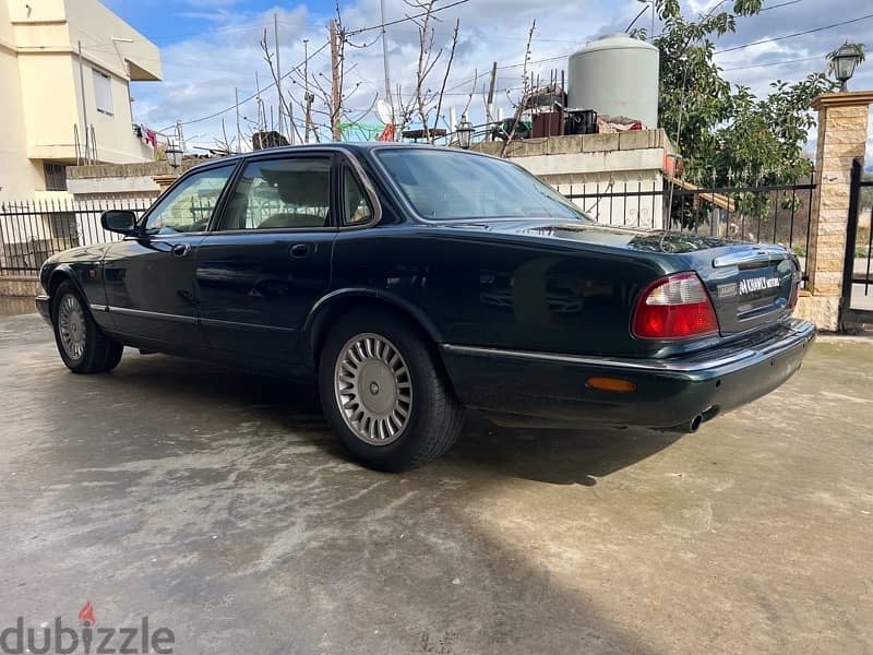 Jaguar XJ8 1999 4