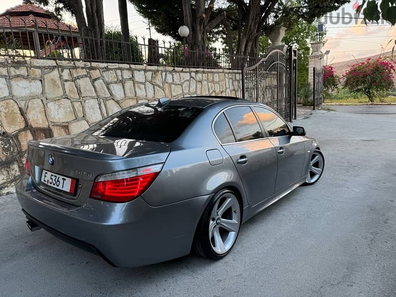 BMW 5-Series 2008 1