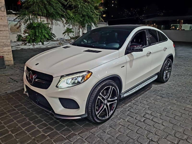 GLE 450 AMG Carbon Edition Clean carfax 3