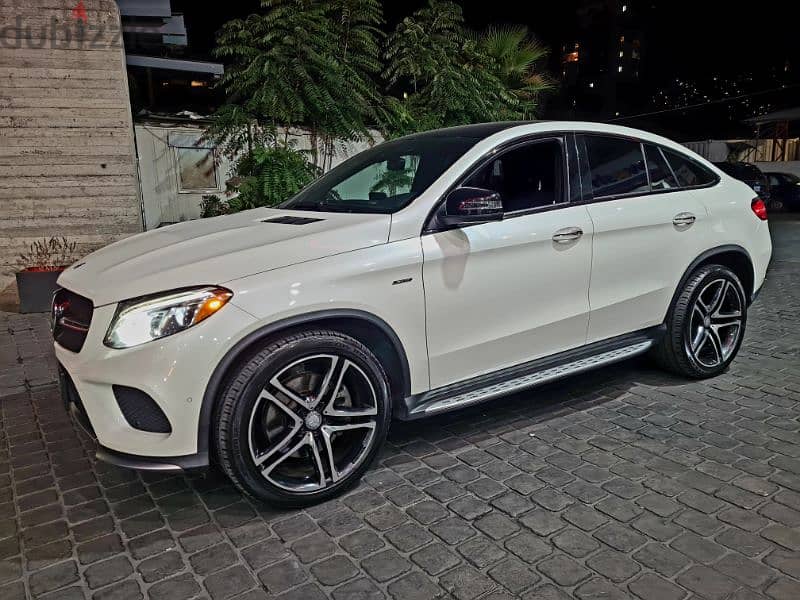 GLE 450 AMG Carbon Edition Clean carfax 5