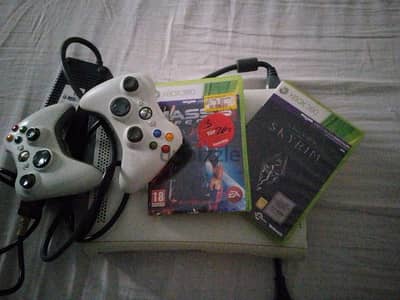 Xbox 360 2cds special edition like new