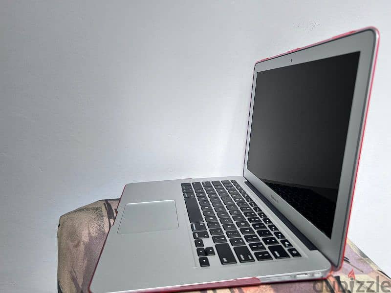 barely used macbook air 8