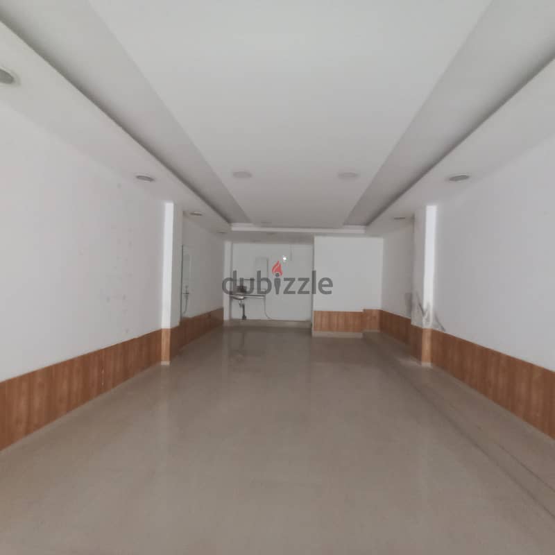 Shop for rent in Zalka محل تجاري للإيجار في الزلقا 2