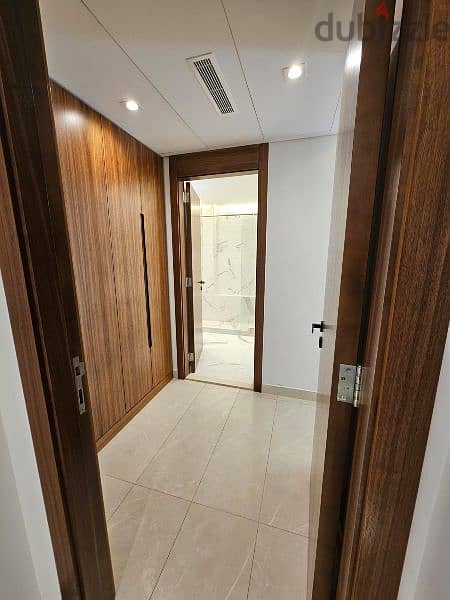 Open View l Luxurious 350 SQM Apartment in Ain Al Tineh. 2