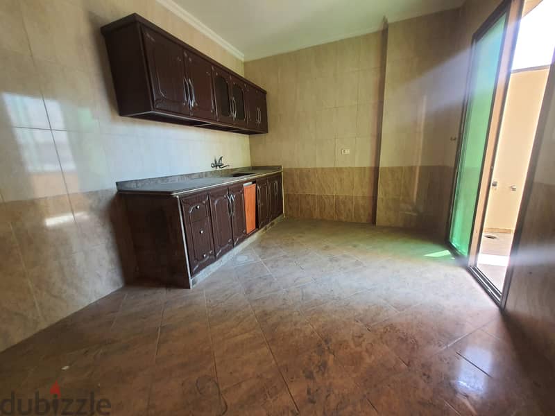 Apartment for sale in Burj Abi Haydar شقة للبيع في برج ابي حيدر 3