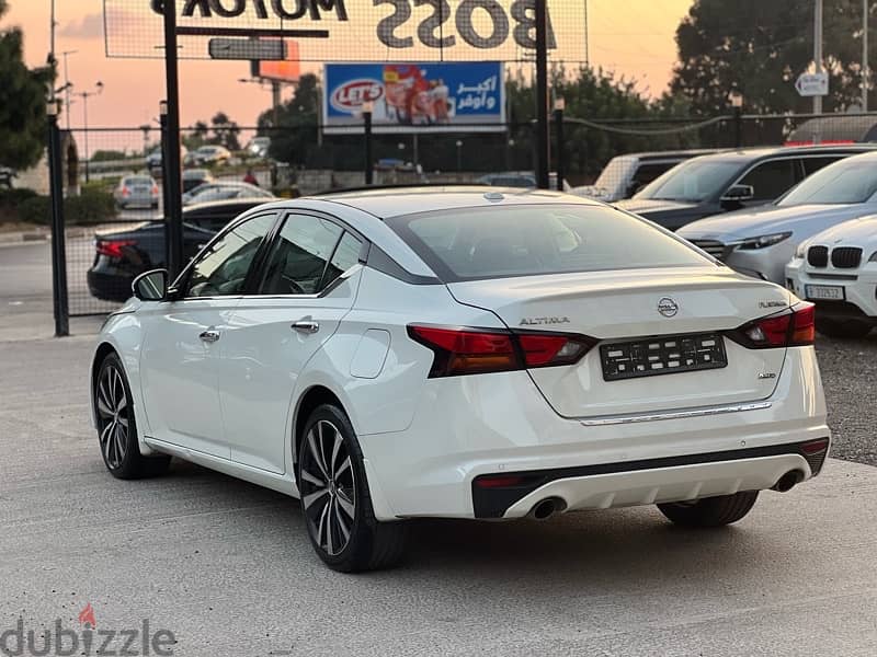 Nissan Altima 2019 Platinum 4